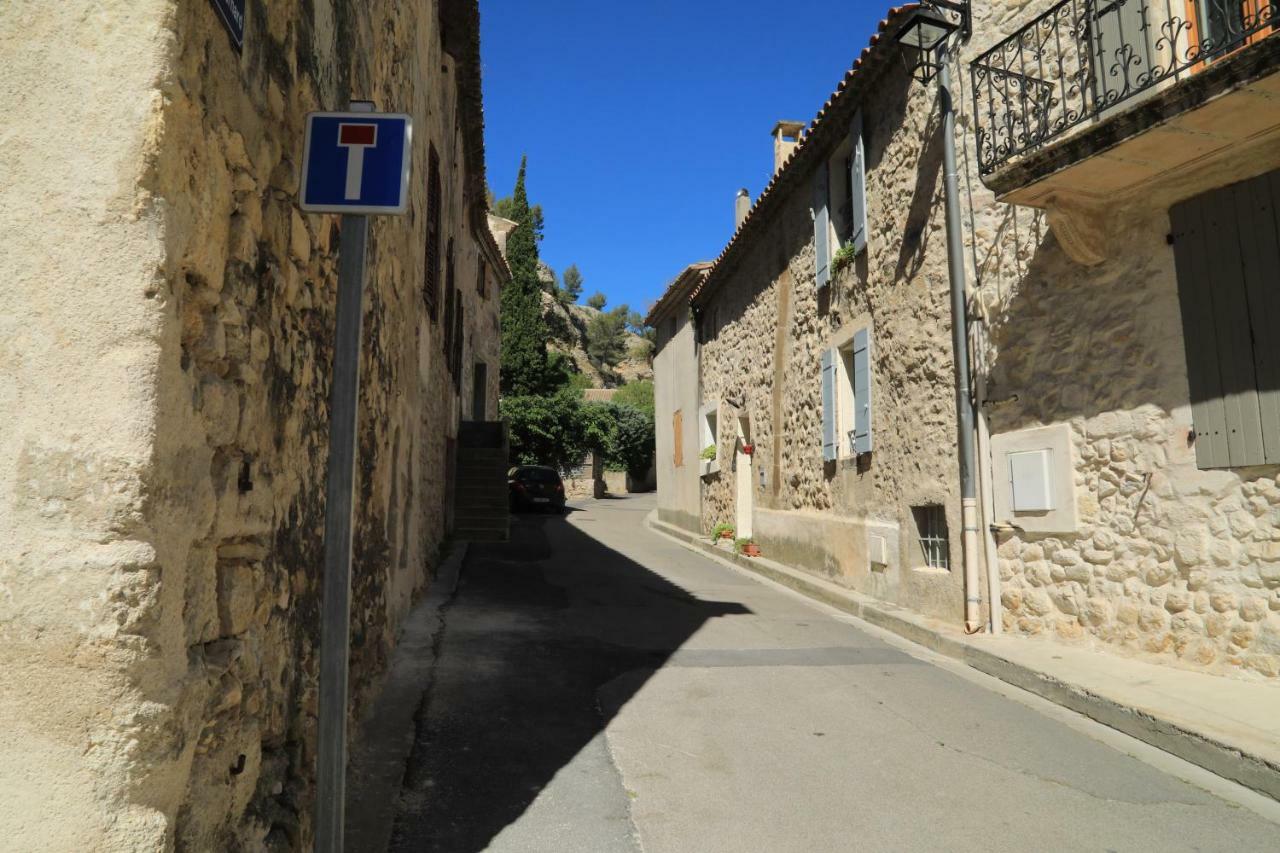 Les Lavandes De Severine Boulbon Exterior photo
